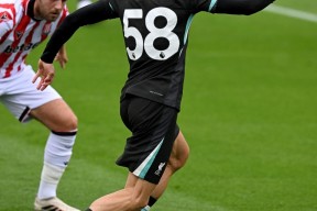 开云官方正版包含利物浦后卫神勇救险，助球队成功保级，怎么实现作为.的词条