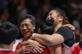 开云全站官网Doinb在日本队比赛中夺冠，反败为胜引发热议！比赛高潮迭起(doinb联赛冠军)